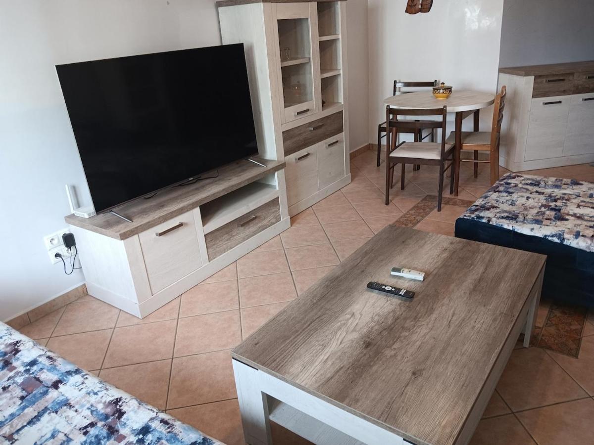 Air-conditioned Apartment, Swimming Pool, Fiber, 10 Minutes' Walk Appartement Agadir